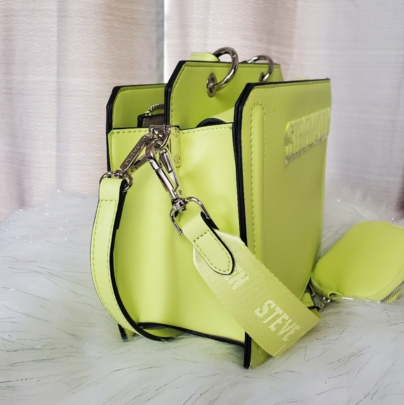 STEVE MADDEN lemon neon yellow bevelyn crossbody bag - Picture 5 of 7